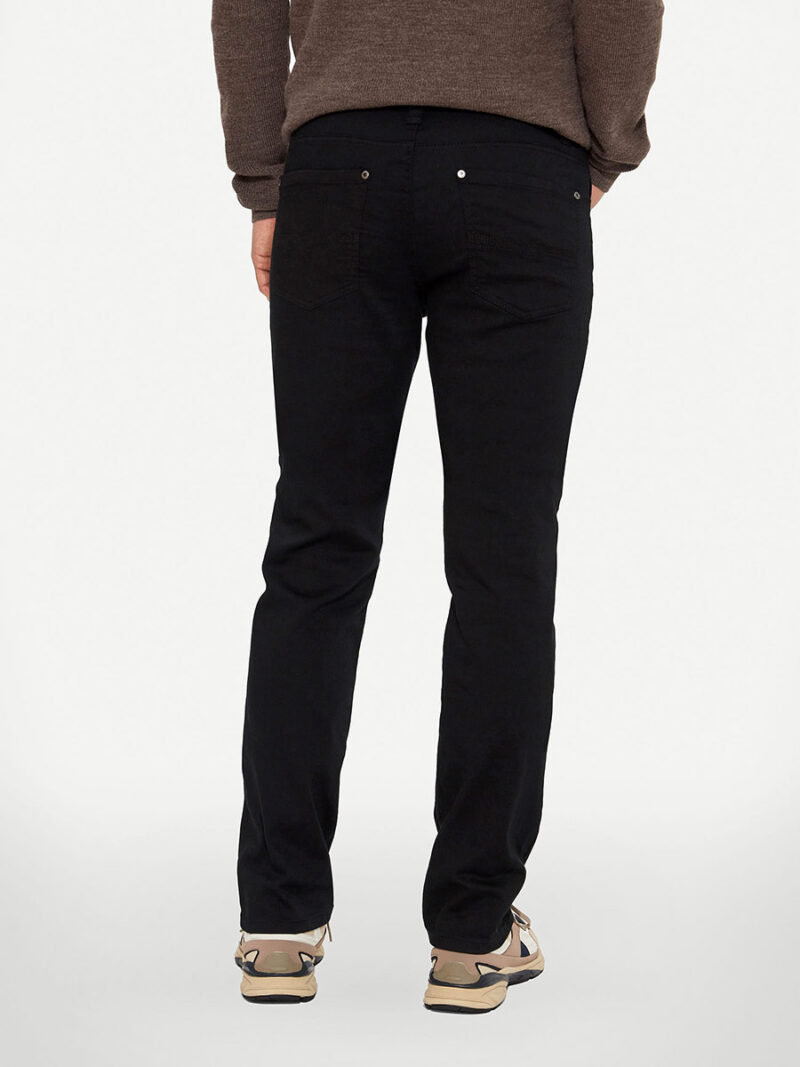 Jeans Brad 1136-6240 Lois Jeans de couleur extensible et confortable coupe droite couleur noir