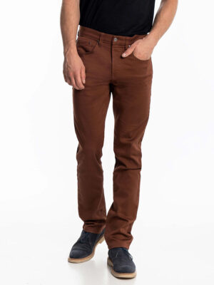Pantalon Brad 1136-6240 Lois Jeans de couleur extensible et confortable coupe droite couleur paprika