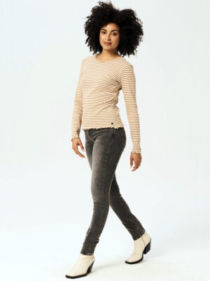 Garcia top T20209 long sleeves with stripes sand color
