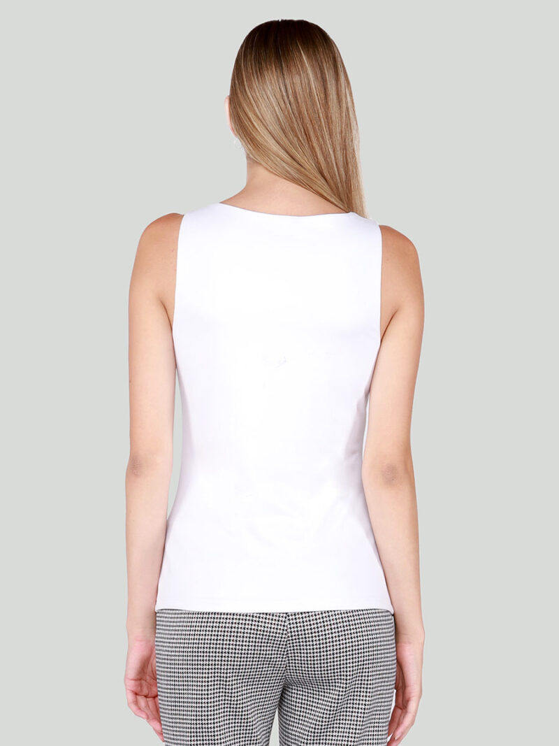 Black Tape tank top 2124300T square neckline and lined on the front white color