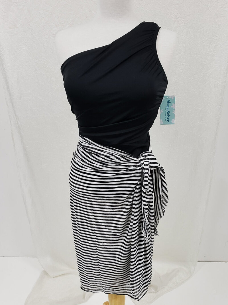 Cover Me #PAREO-RAY sarong with smal stripes black and white