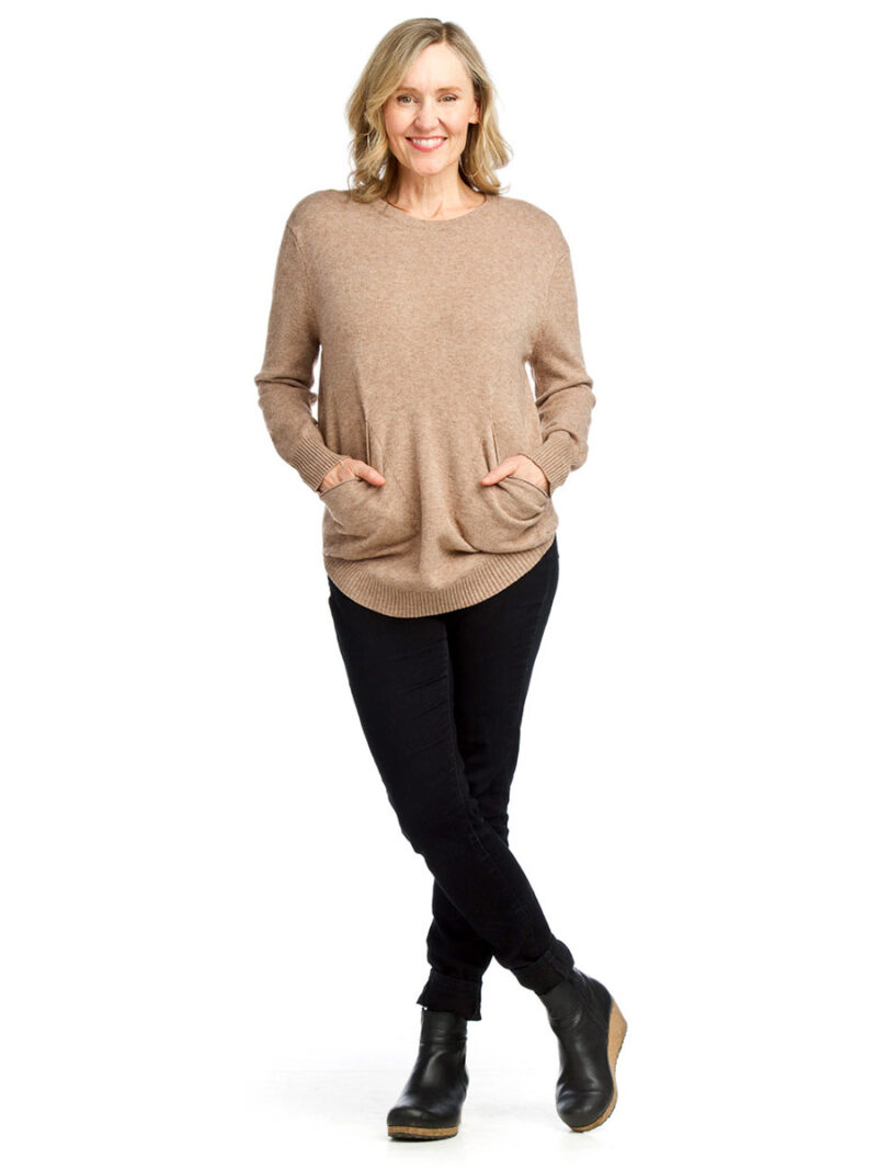 Papillon ST-06249 loose knit sweater with 2 pockets