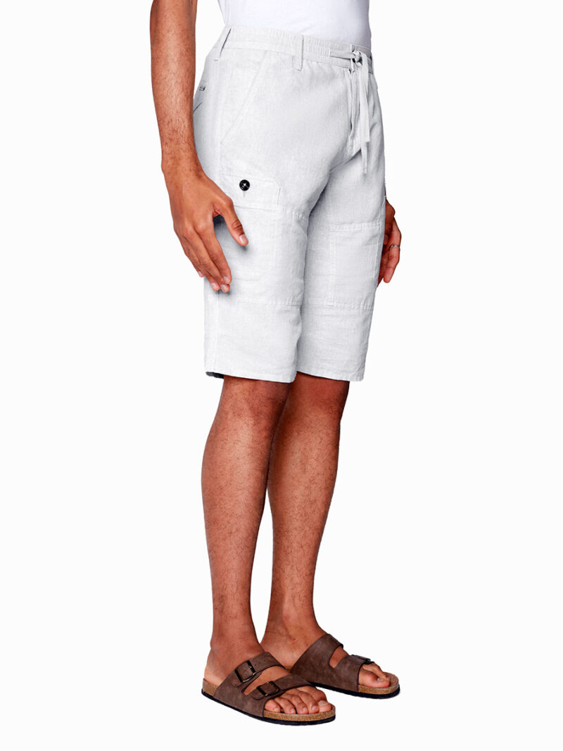 Projek Raw capri 142861 multi-pocket cargo style in linen and cotton in white color