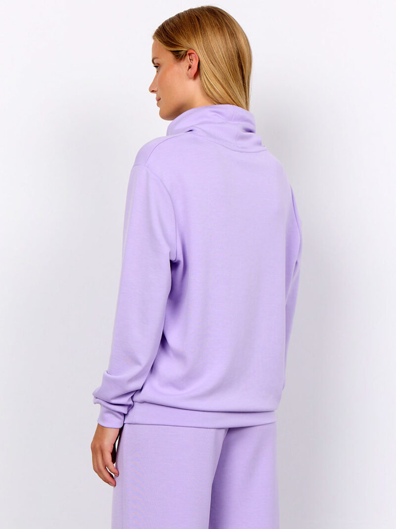 Soyaconcept soft and comfortable 26425 Banu sweatshirt in lilac color