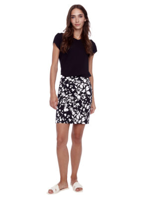 UP 70767 printed stretch and comfortable skort black and white combo