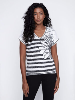 CoCo Y Club T-shirt 241-2319 short sleeves printed and striped V-neck combo black