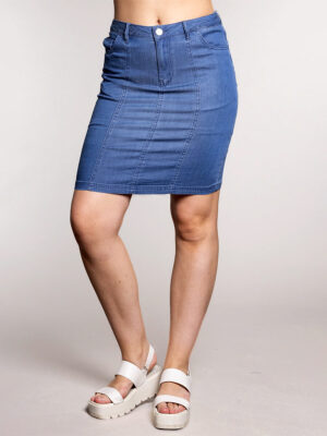 Carelli skort T1004 in stretchy and comfortable tencel in denim blue