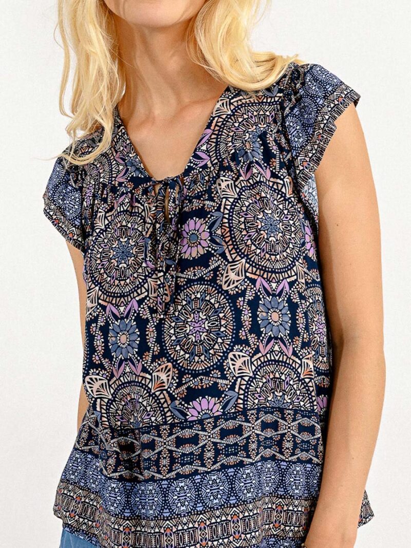 Molly Bracken top N267CP with multicolored short-sleeved pattern