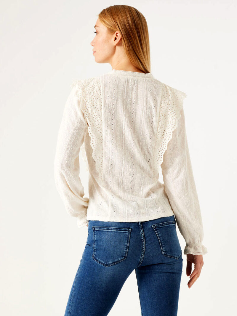 Garcia Top N40220 long sleeves English embroidery off white